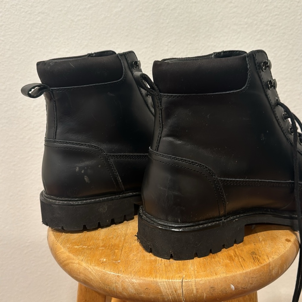 Lightly worn Calvin Klein boots size 11 - Picture 6 of 9